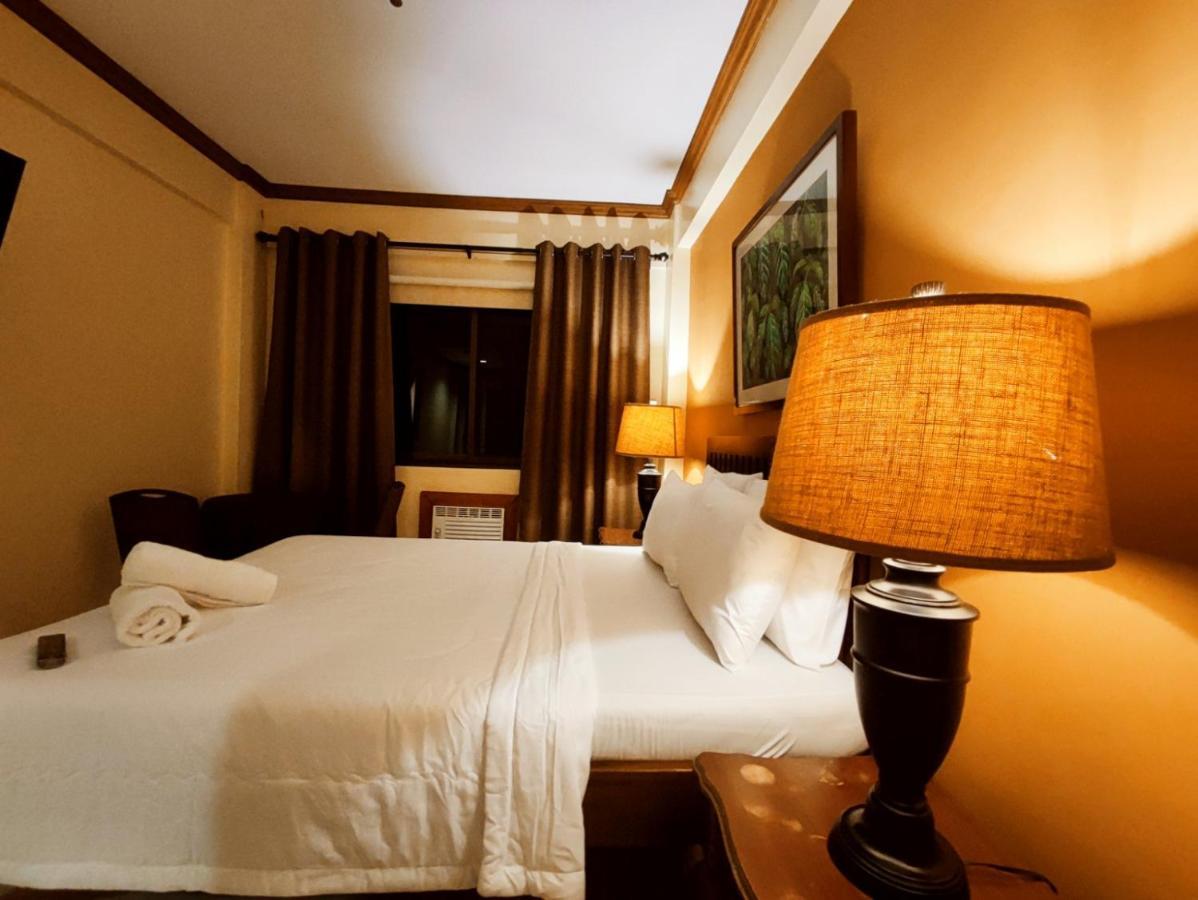 Spring Plaza Hotel Dasmarinas Εξωτερικό φωτογραφία