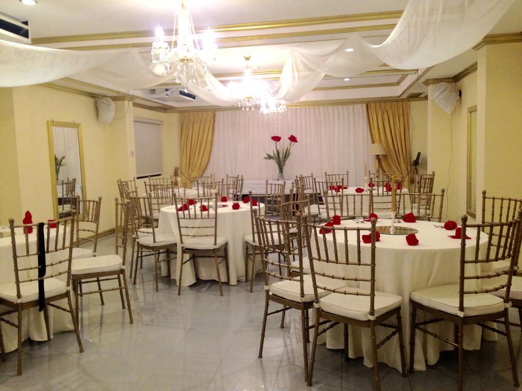 Spring Plaza Hotel Dasmarinas Εξωτερικό φωτογραφία